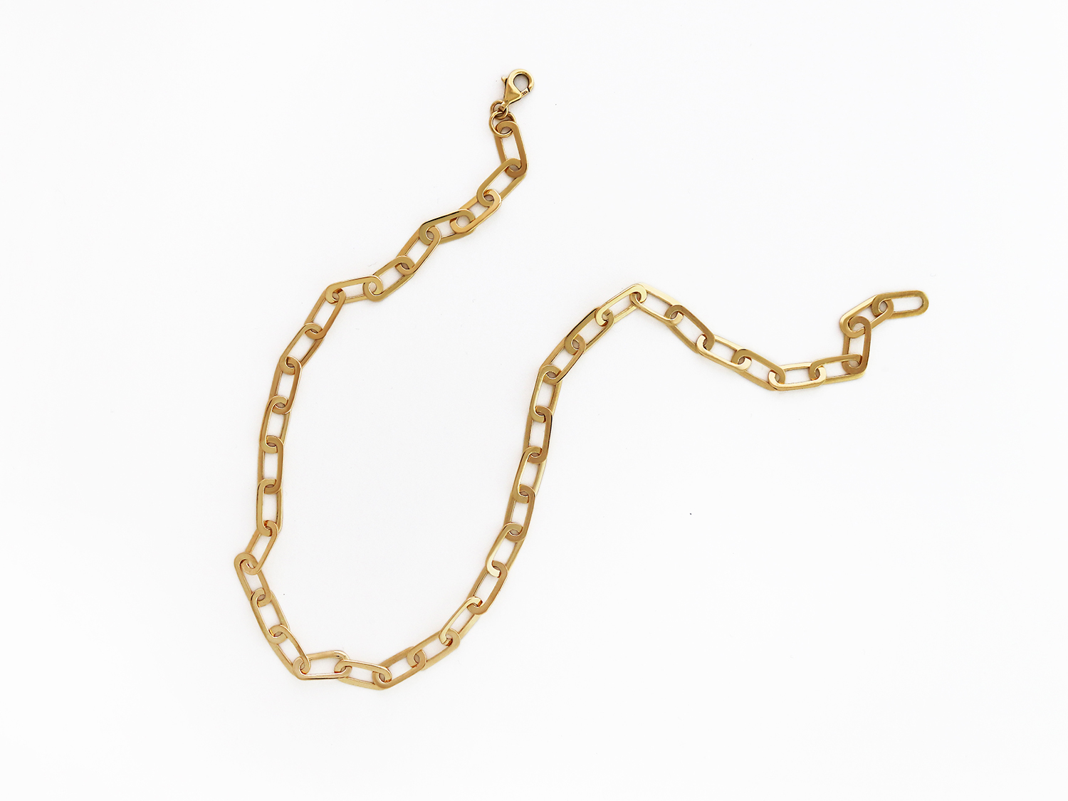 Flat Oval Link Chain Gold Necklace 